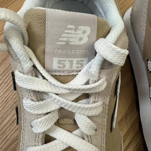 New Balance 515 Tan and White Sneakers - Picture 10 of 11